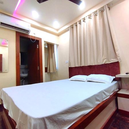 Hotel Royal Radiant Ранчи Экстерьер фото