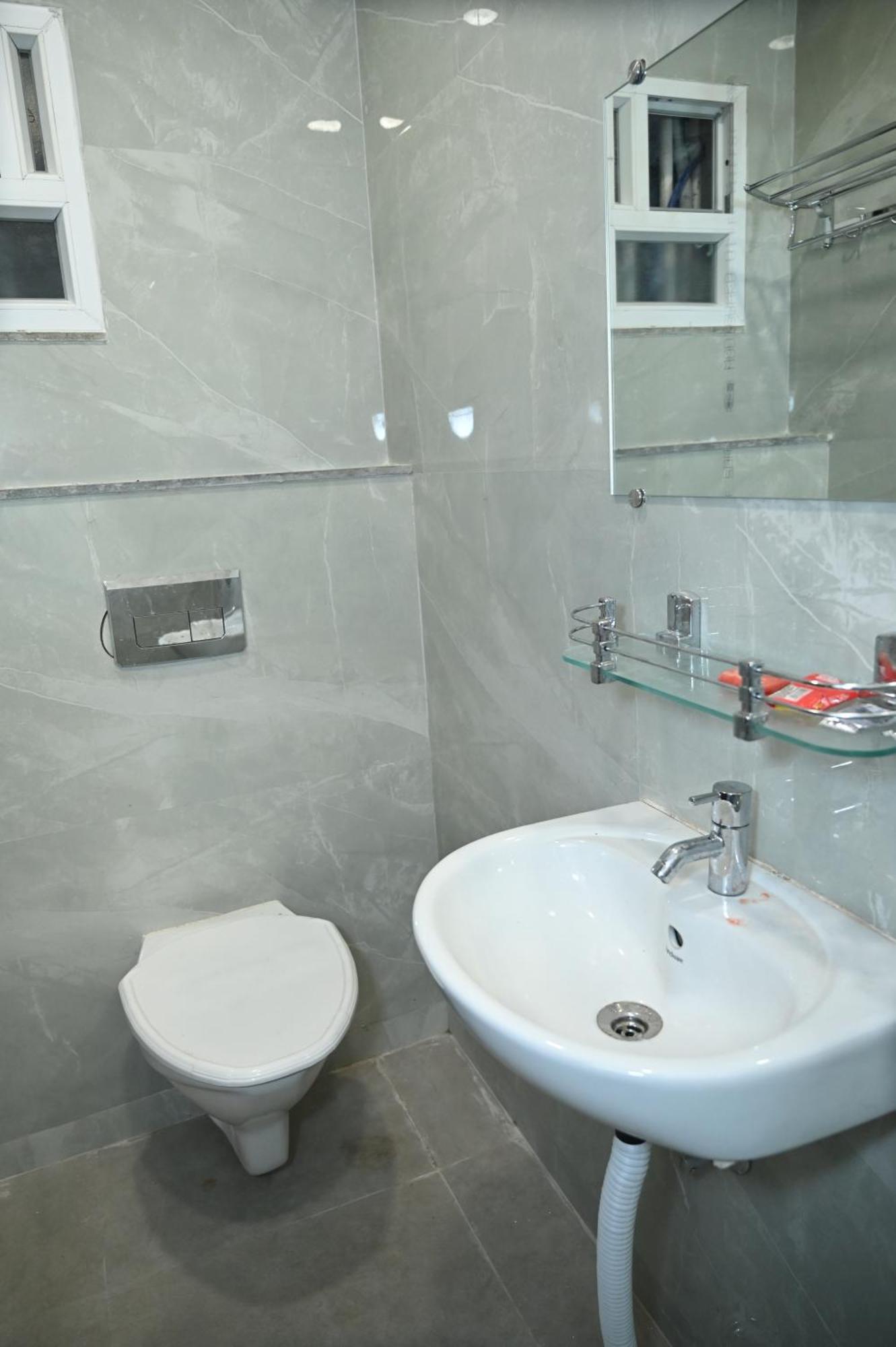 Hotel Royal Radiant Ранчи Экстерьер фото